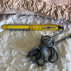 Drybar Three-Day Bender curling iron